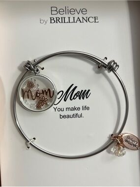 Mothers Day Mom Bracelet Bangle Jewelry‎ Present Gift nwt 9
